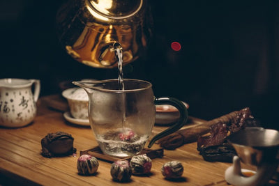 5 maneiras fáceis de melhorar o sabor do chá com especiarias (russo)