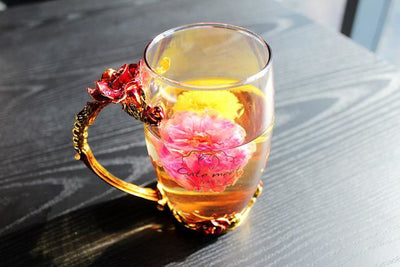 5 maneiras fáceis de melhorar o sabor do chá de rosas