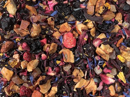 "Bora Bora" fruit infusion, strawberry and mango flavor, box of 50 tea bags.